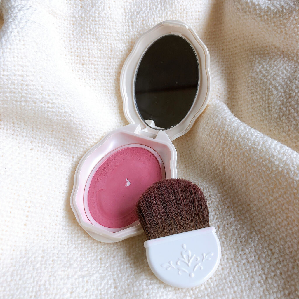 プレスト チークカラー N/レ・メルヴェイユーズ ラデュレ/パウダーチークを使ったクチコミ（2枚目）