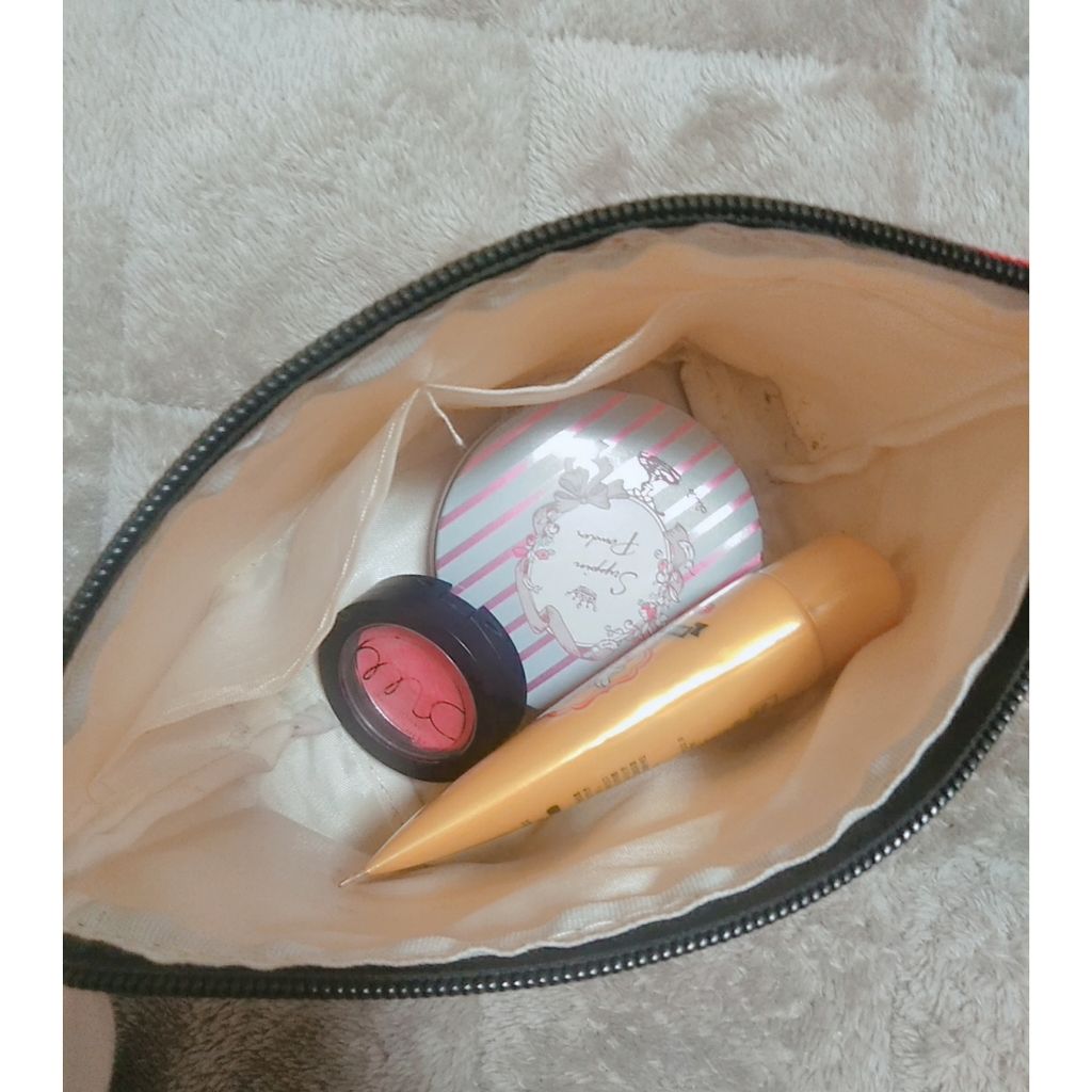 モイストピュアカラーリップ/ニベア/リップクリームを使ったクチコミ(2枚目)