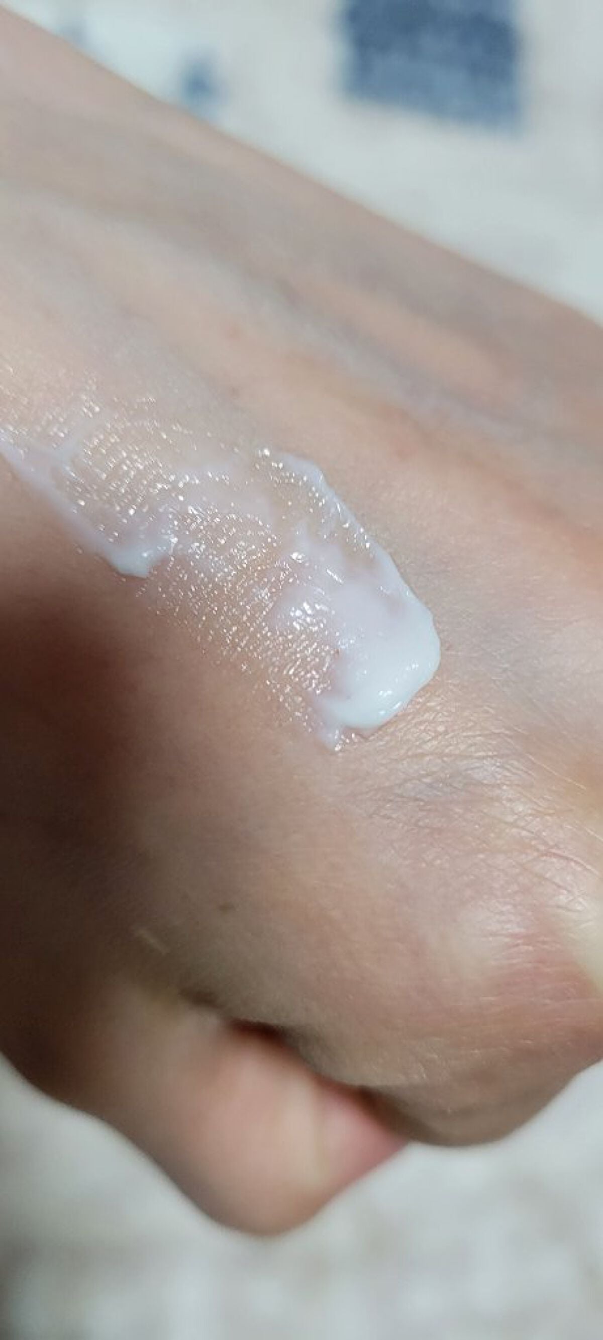 ろんまか on LIPS 「#LUSH#peace#保湿クリーム#乾燥肌私冬はガサガサの砂..」(3枚目)