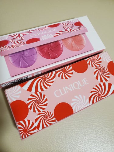 CLINIQUE クリニーク チーク ポップ パレット 22のクチコミ「CLINIQUE
クリニーク チーク ポップ パレット 22

チークポップパールが欲しくて店.....」（1枚目）