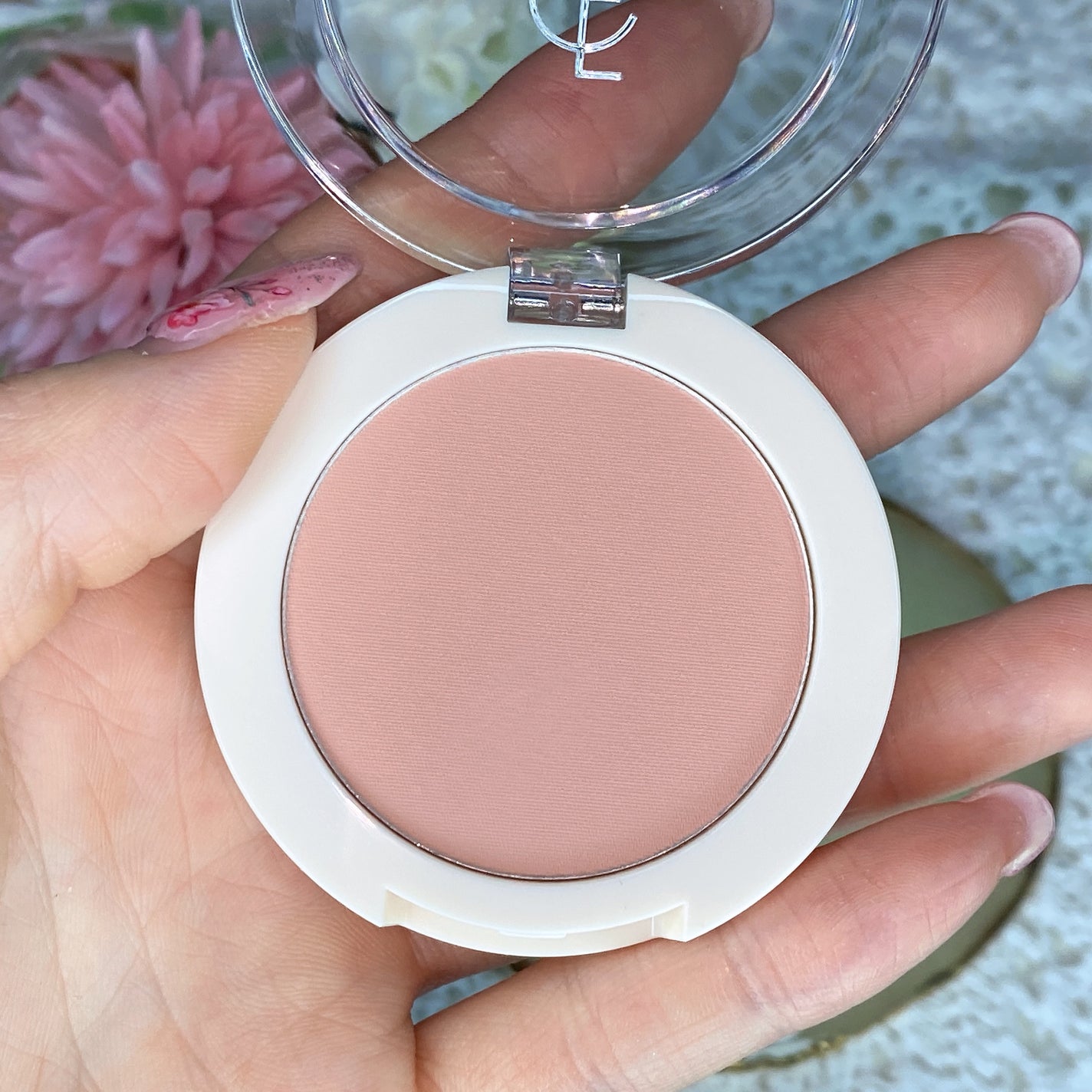 ベアブラッシャー パフ付き/フォレンコス/パウダーチークを使ったクチコミ(2枚目)