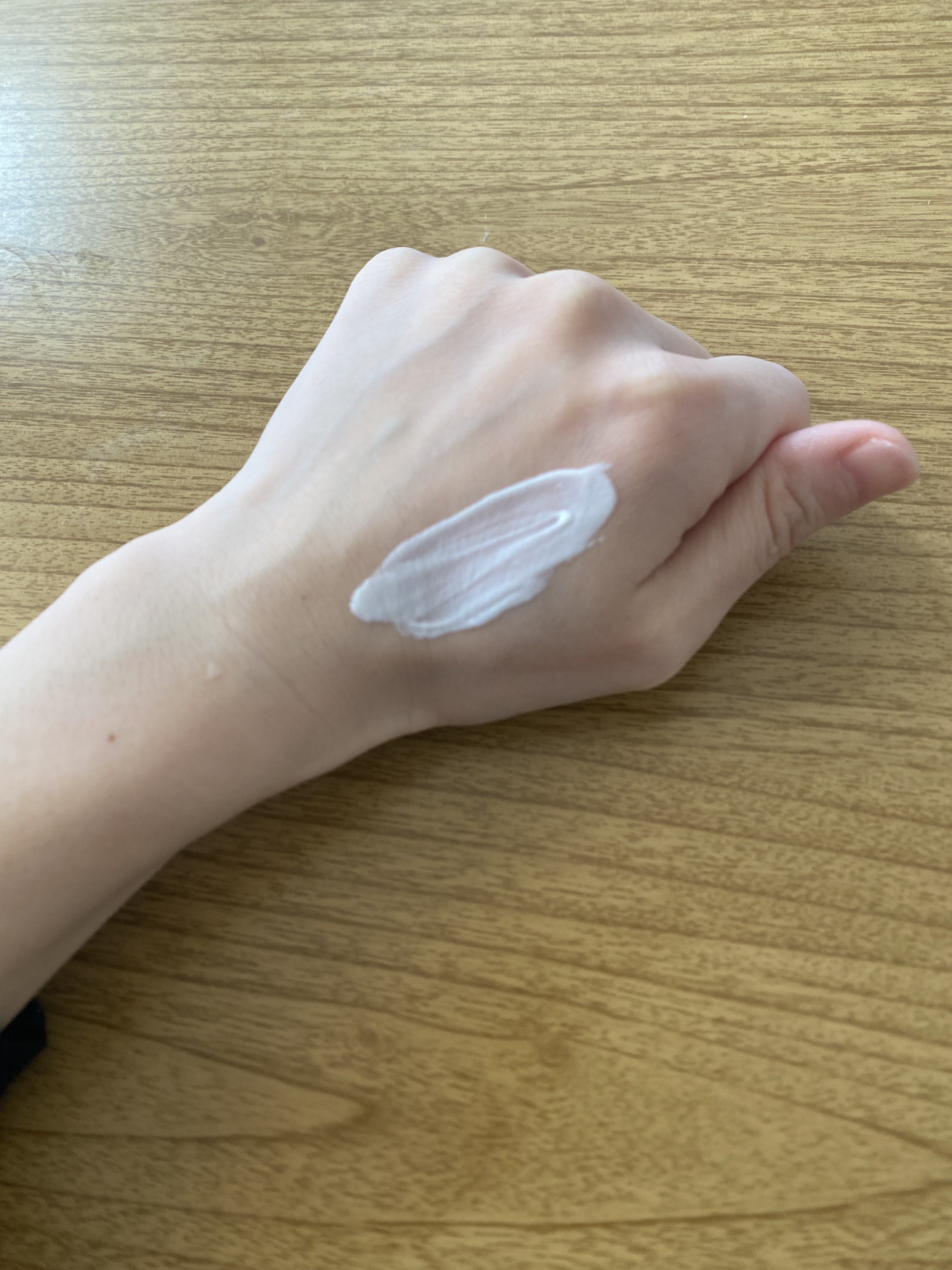 ヒアルーシカ ウォーターフィット サンセラム/SKIN1004/日焼け止めローションを使ったクチコミ（2枚目）