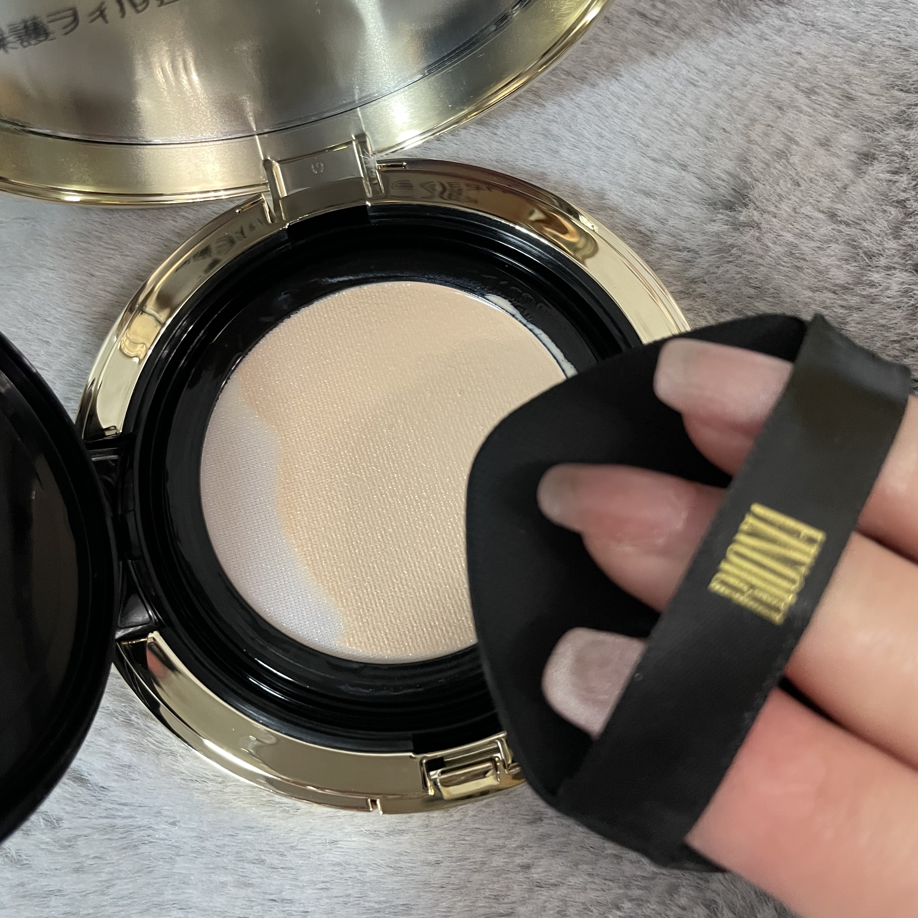 BIONIA エアファンデーションブラシ/コラリッチ/メイクアップキットを使ったクチコミ（2枚目）