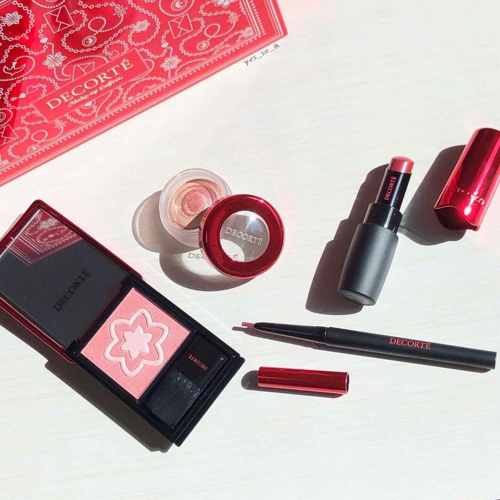 メイクアップ コフレ Ⅱ(クリスマスコフレ 2019)/DECORTÉ/メイクアップキットを使ったクチコミ(1枚目)