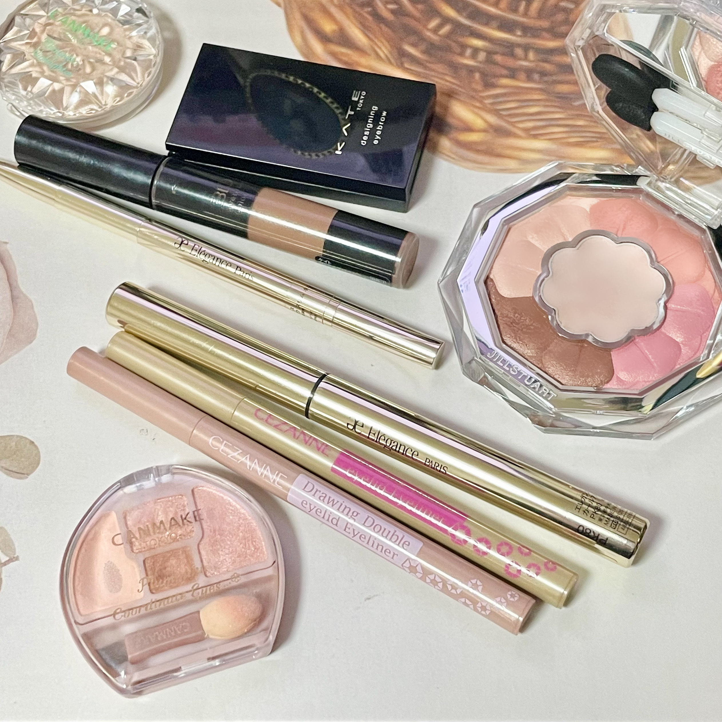 ケイト デザイニングアイブロウ3D/KATE/パウダーアイブロウを使ったクチコミ（1枚目）