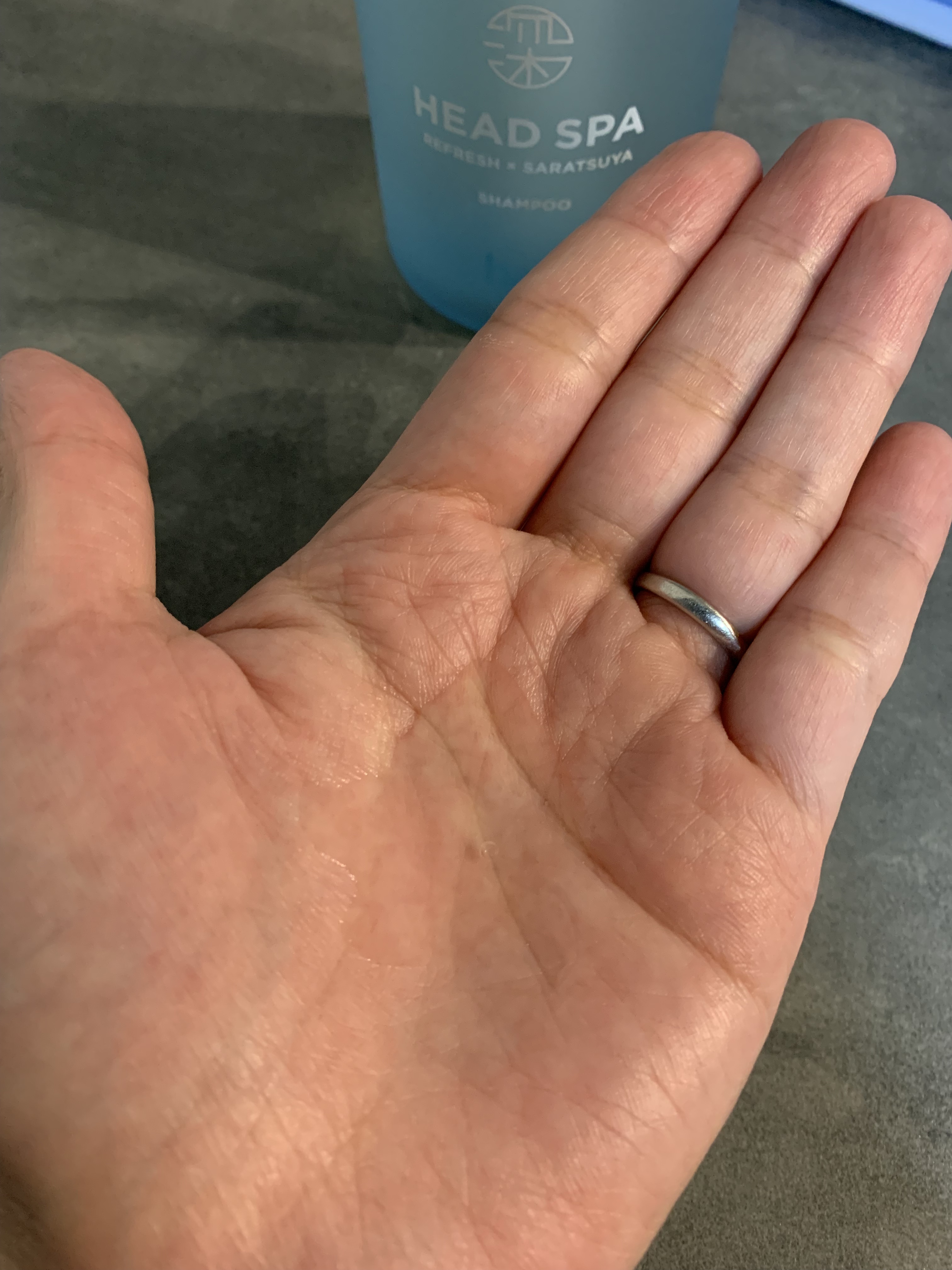 リフレッシュ × さらつや シャンプー/トリートメント/h&s/市販シャンプーを使ったクチコミ（2枚目）