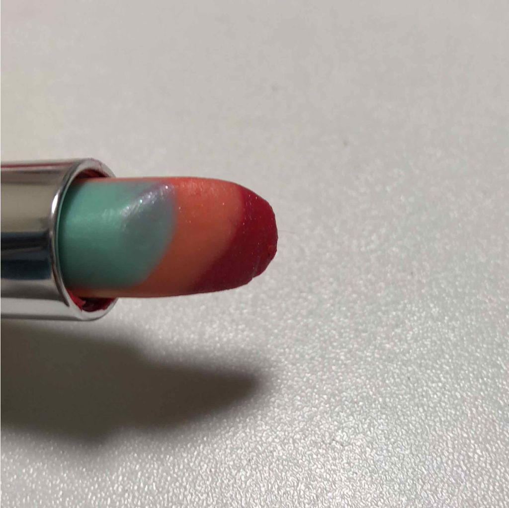 リップ フラッシュ ビッテン ストロボ/MAYBELLINE NEW YORK/口紅を使ったクチコミ(2枚目)