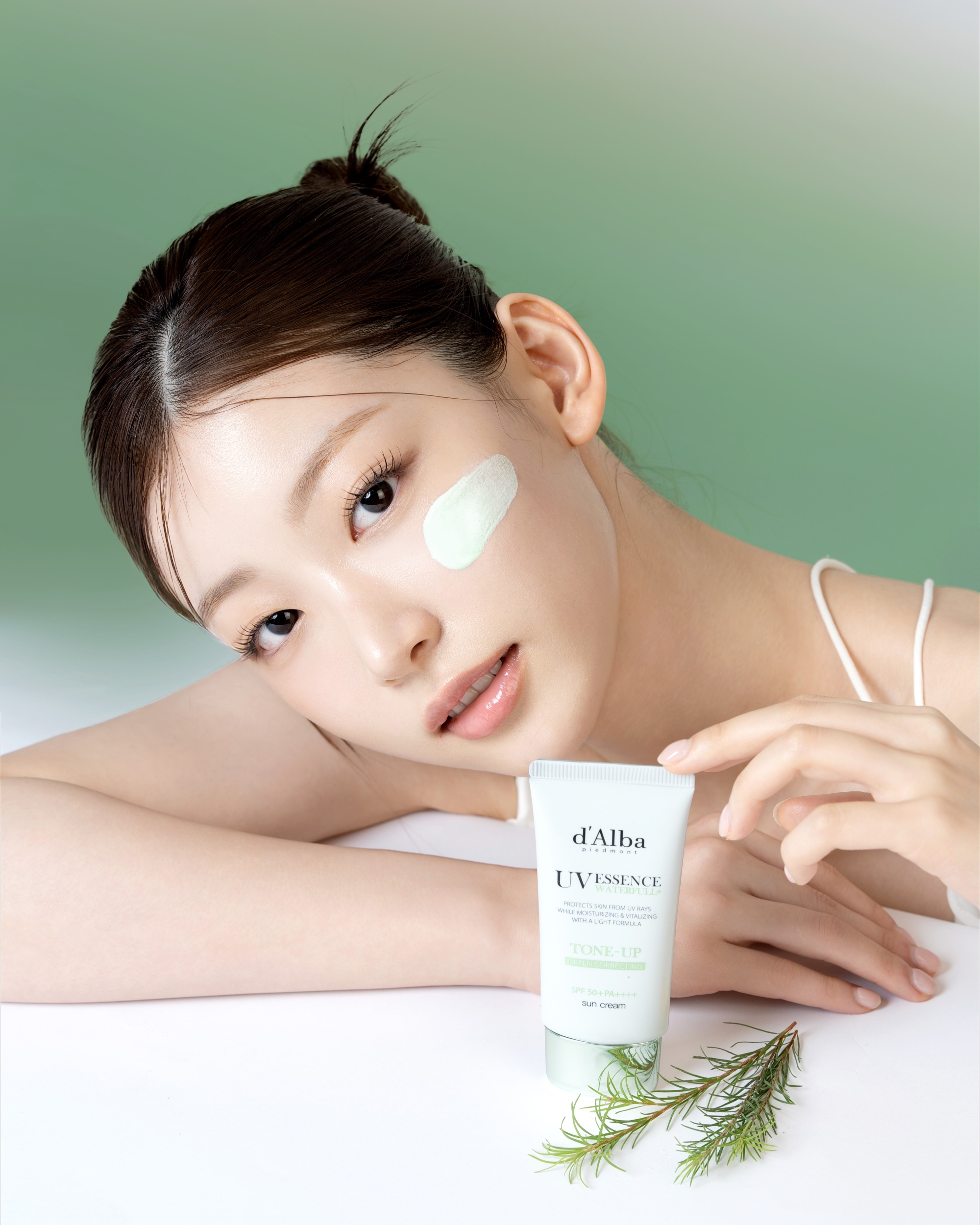 クリーンティーツリーリポソームトーンアップサンクリーム（グリーン）/ダルバ/日焼け止めクリームを使ったクチコミ（3枚目）