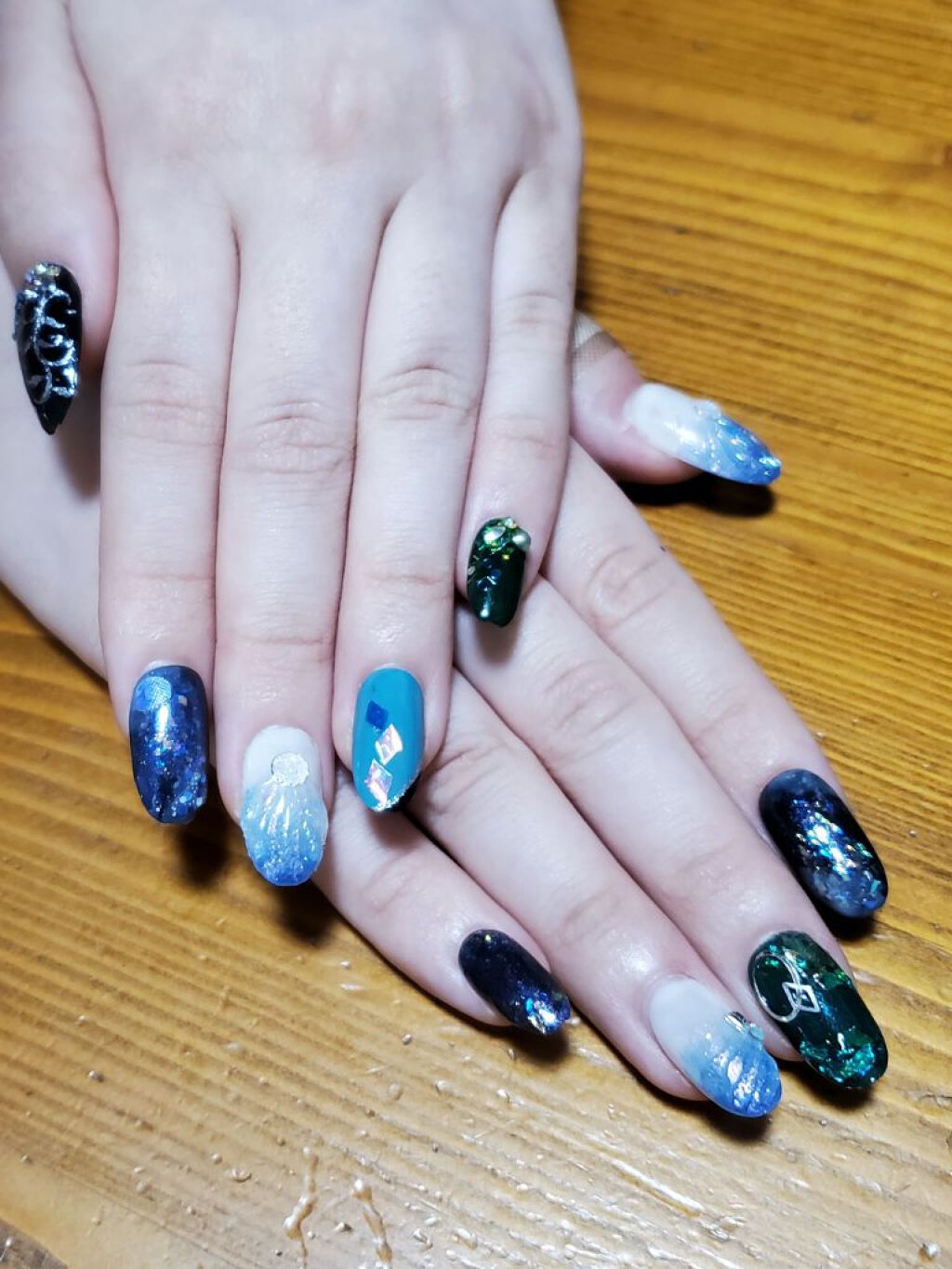 カラフルネイルズ/キャンメイク/マニキュアを使ったクチコミ（3枚目）