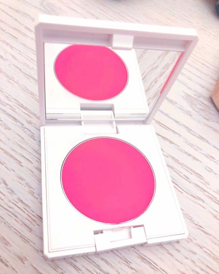 フローレスグロウ フラッシュブラッシュ/CHICCA/ジェル・クリームチークを使ったクチコミ(1枚目)