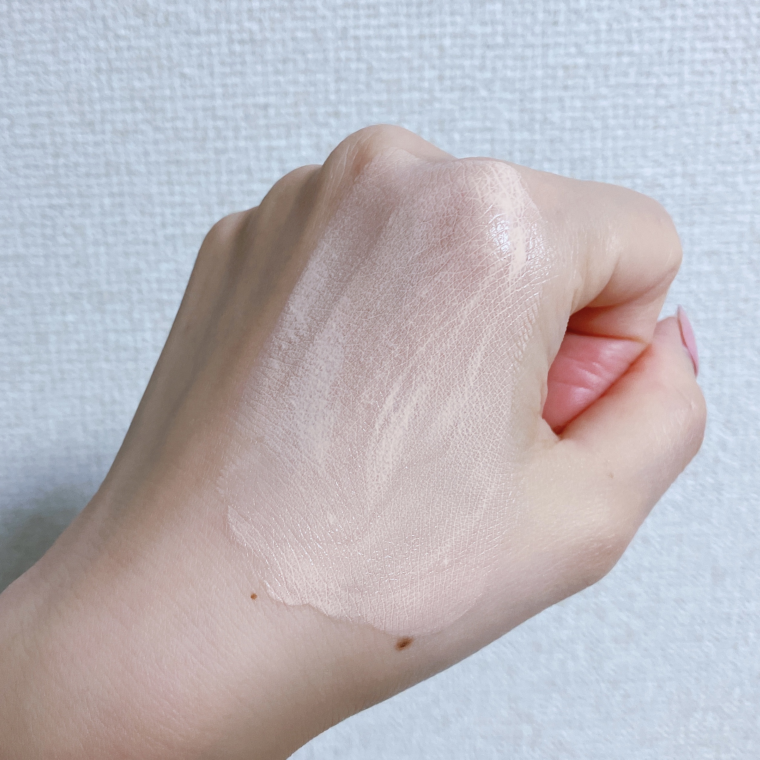 ミネラルシルクメイクアップベース/ヴァントルテ/化粧下地を使ったクチコミ（3枚目）