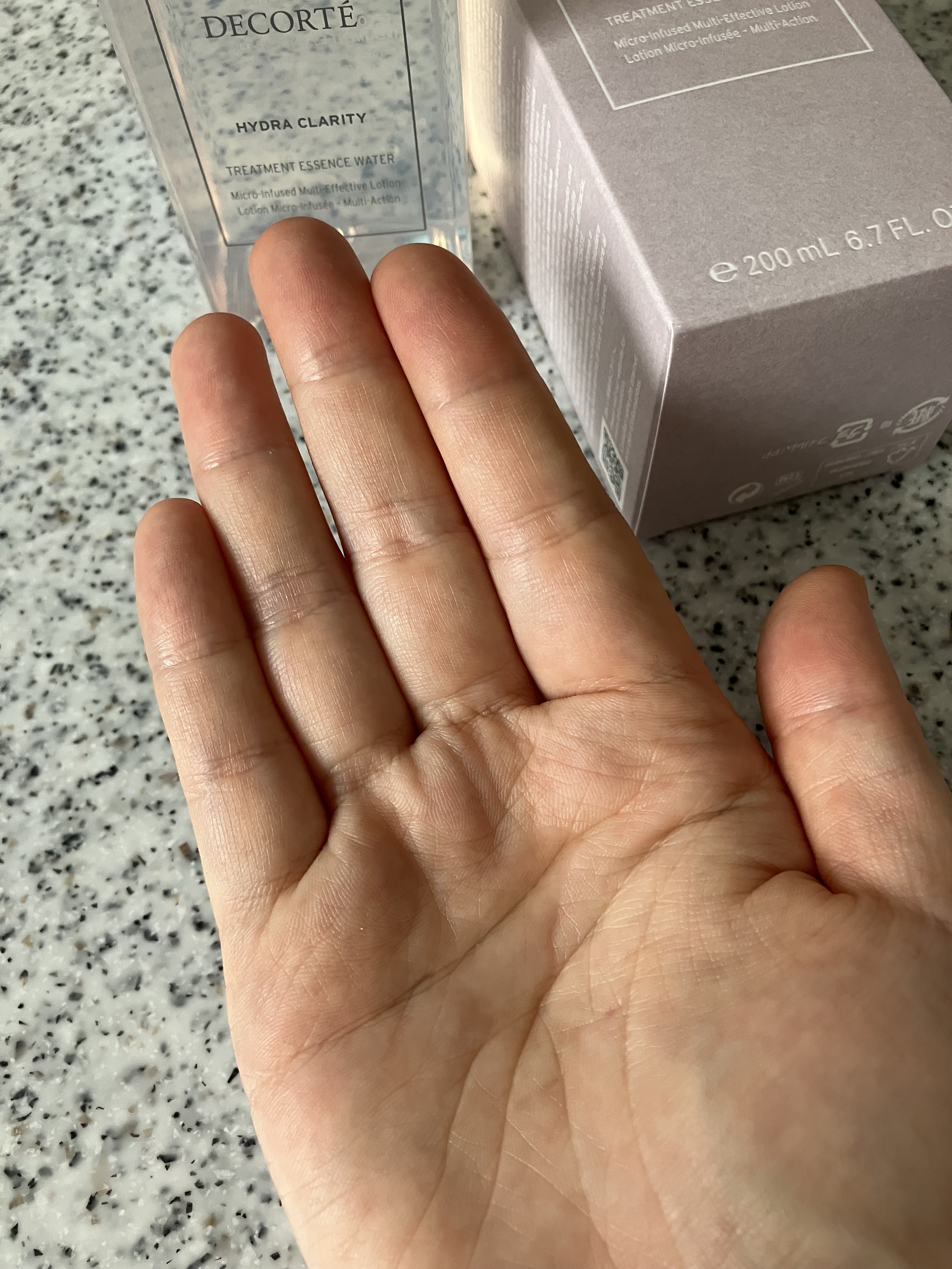 イドラクラリティ　薬用 トリートメント エッセンス ウォーター/DECORTÉ/化粧水を使ったクチコミ（2枚目）