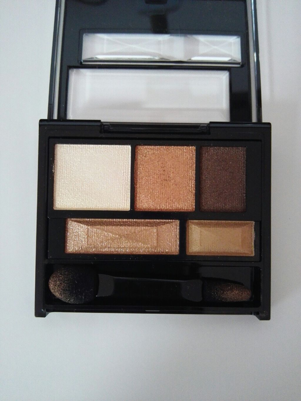 ブラウンシェードアイズN/KATE/アイシャドウパレットを使ったクチコミ(3枚目)