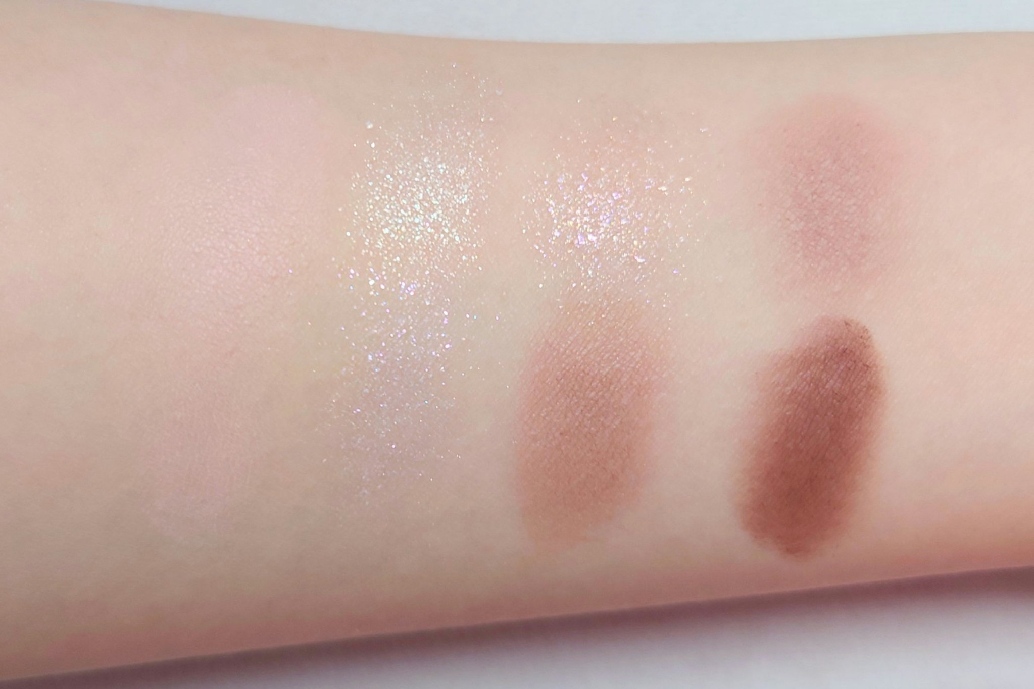 U R GLAM UGT マルチパーパスアイパレットのクチコミ「UR GLAMかアイシャドウパレットが登場！

UR GLAM
UGT マルチパーパスアイパレ.....」（3枚目）