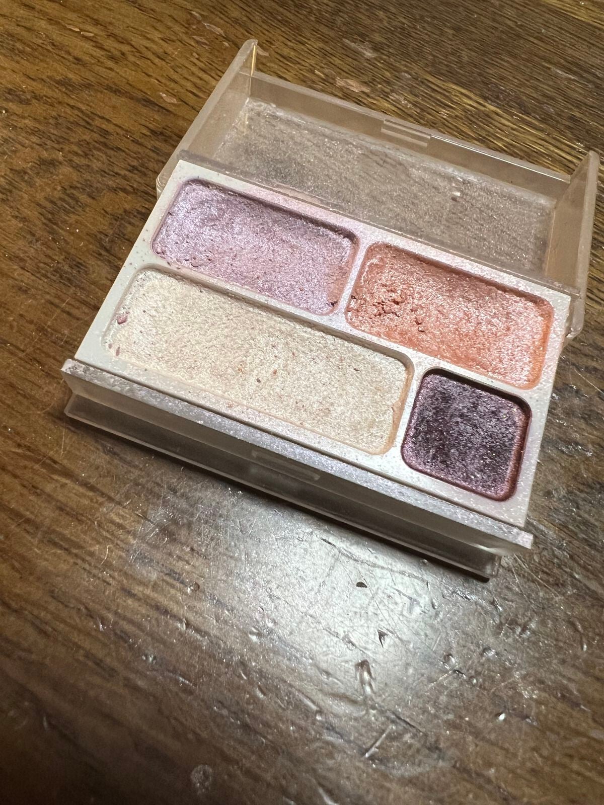 アイカラー4色タイプ/無印良品/アイシャドウパレットを使ったクチコミ(1枚目)