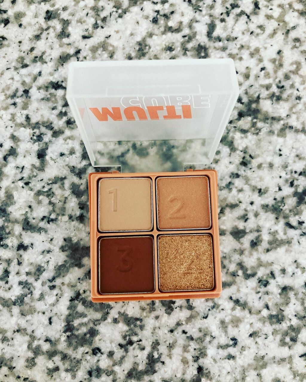 マルチキューブ/i’m meme/アイシャドウパレットを使ったクチコミ(3枚目)