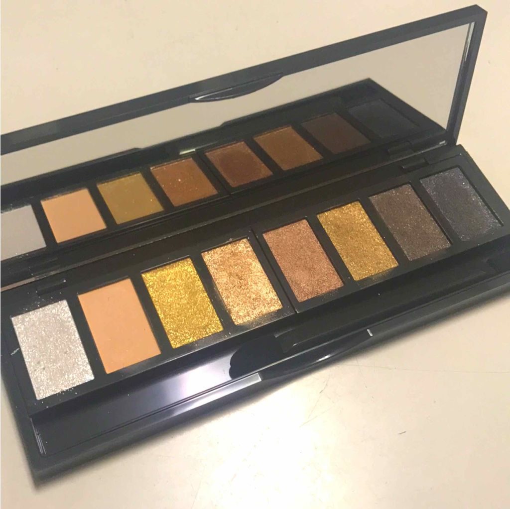 グラマラスリッチ アイパレット (クリスマスコフレ 2018)/Visée/メイクアップキットを使ったクチコミ（2枚目）