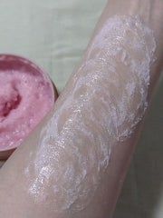 Q+Me スウィート ボム タラソ スクラブ/AGARISM/バスト・ヒップケアを使ったクチコミ(3枚目)