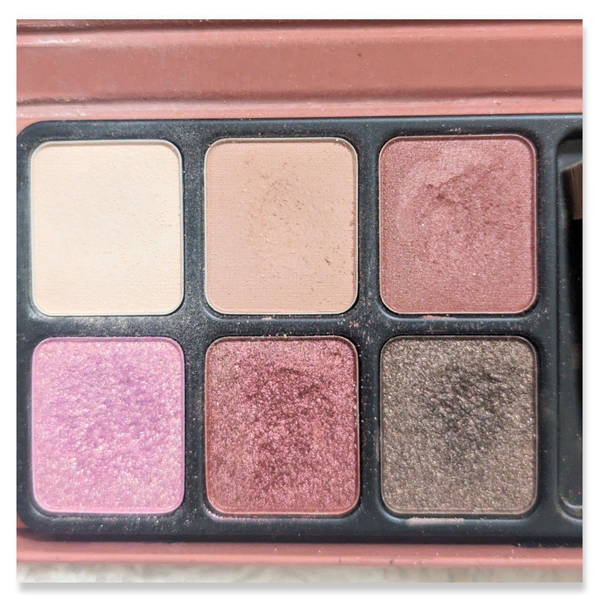 アイカラーパレット スイートベリー/heme/アイシャドウパレットを使ったクチコミ（3枚目）