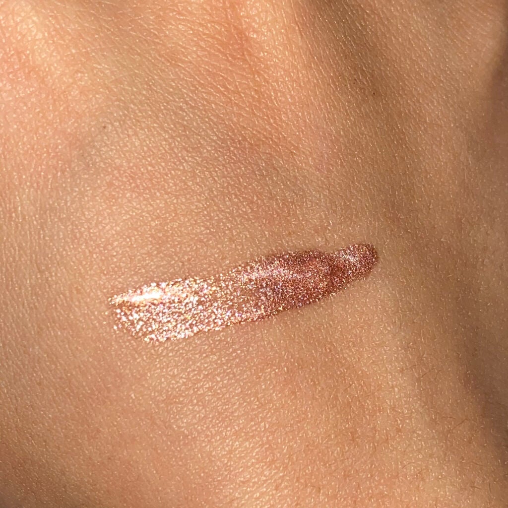 miia リキッドアイシャドウ/DAISO/リキッドアイシャドウを使ったクチコミ(2枚目)