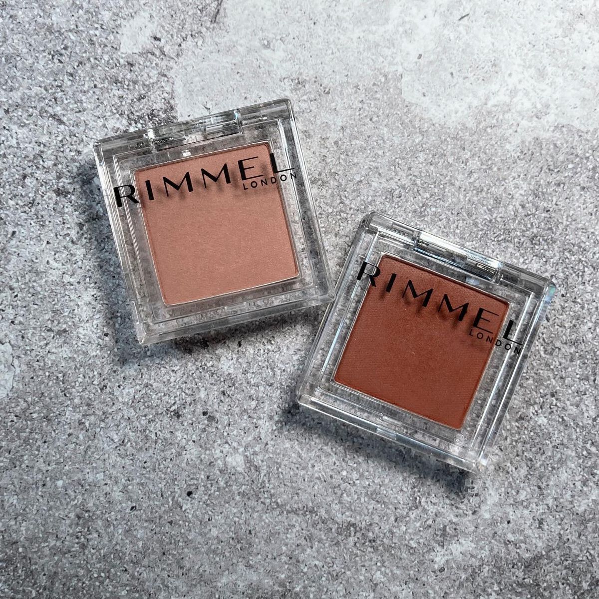 ワンダー キューブ アイシャドウ マット/リンメル ロンドン/単色アイシャドウを使ったクチコミ(2枚目)