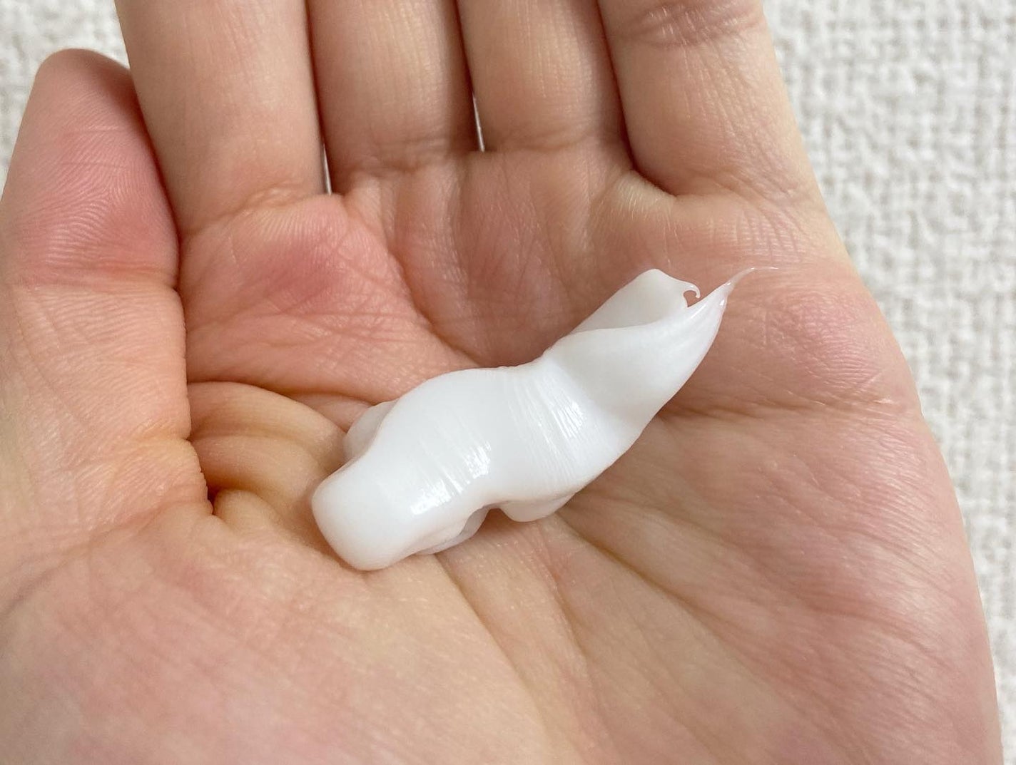 メディケイティッド センシティブケア ボディローション 美肌ケア【医薬部外品】/ヴァセリン/ボディローションを使ったクチコミ(3枚目)