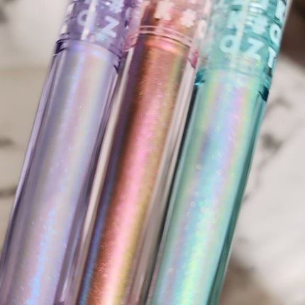 オーロラリキッドアイシャドウ/aZTK/リキッドアイシャドウを使ったクチコミ(3枚目)