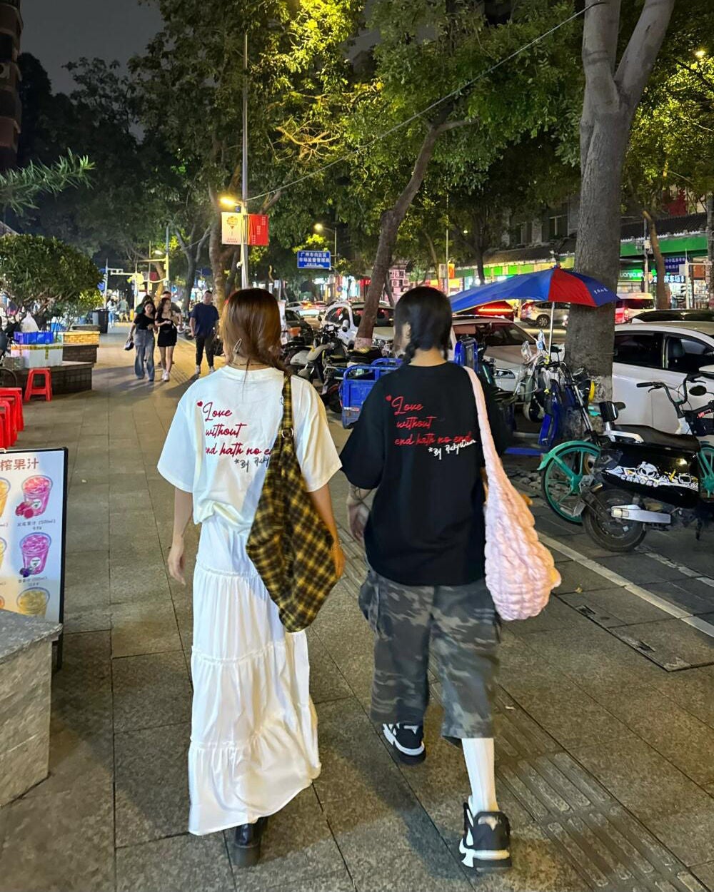 ひとみ on LIPS 「友情がすぐに応じてくれるととても幸せです#コーデ#韓国コーデ#..」(3枚目)