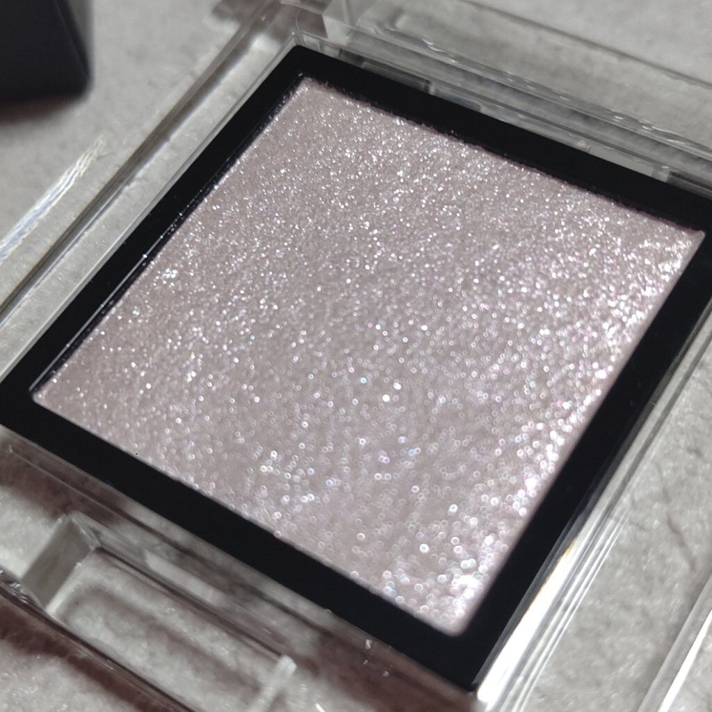 アディクション ザ アイシャドウ スパークル 011SP Snow Storm/ADDICTION/単色アイシャドウを使ったクチコミ（3枚目）