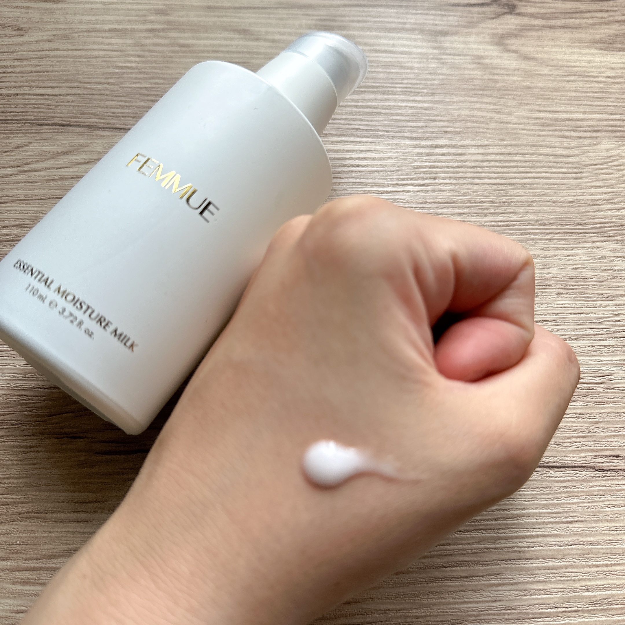 エッセンシャル モイスチャーミルク/FEMMUE/乳液を使ったクチコミ（3枚目）