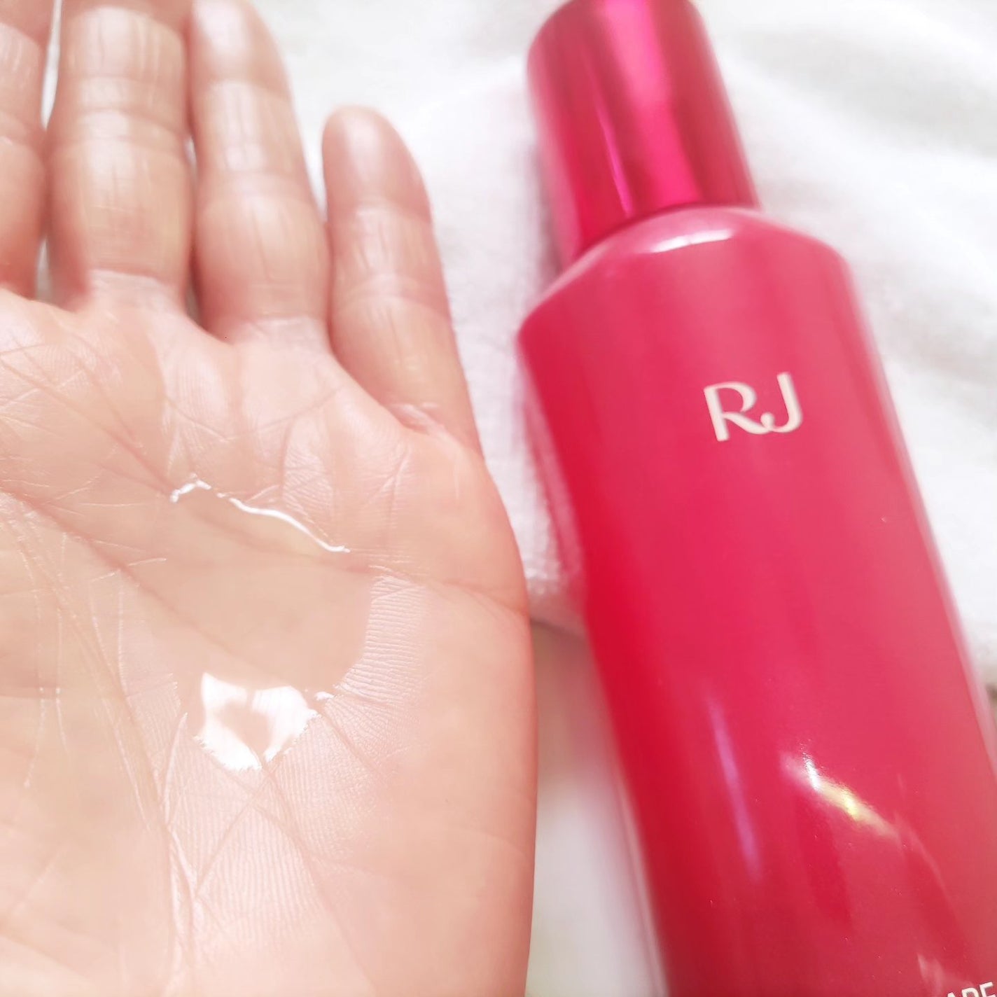 薬用 RJ地肌ケア エッセンス /アピセラピーコスメティクス/頭皮ローションを使ったクチコミ(4枚目)