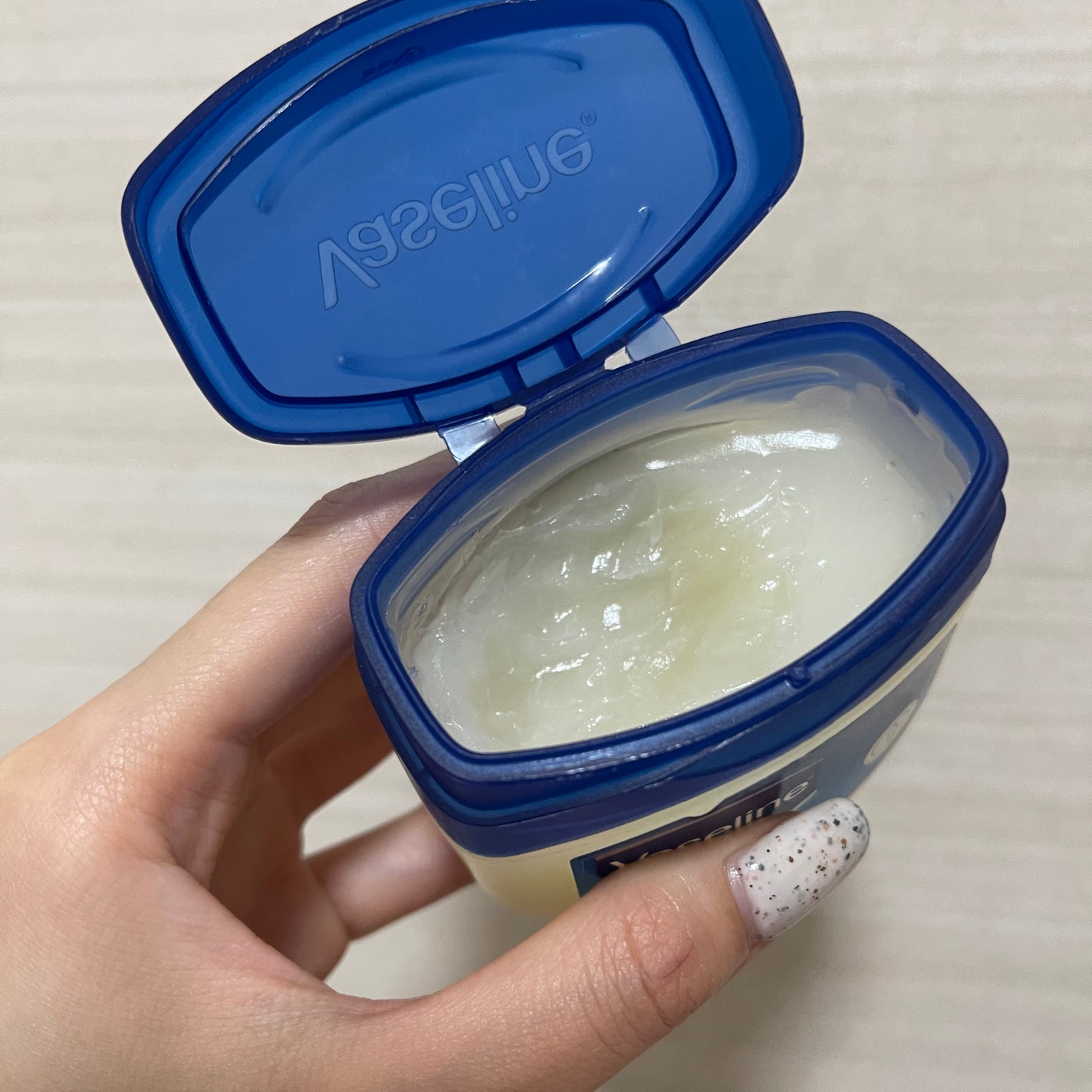 オリジナル ピュアスキンジェリー/ヴァセリン/ボディクリームを使ったクチコミ(3枚目)