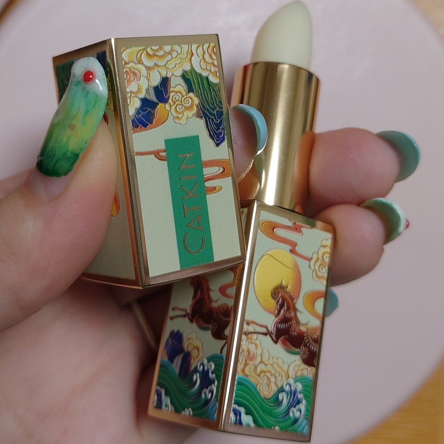 春江花月 保湿リップクリーム/CATKIN/リップケアを使ったクチコミ(2枚目)