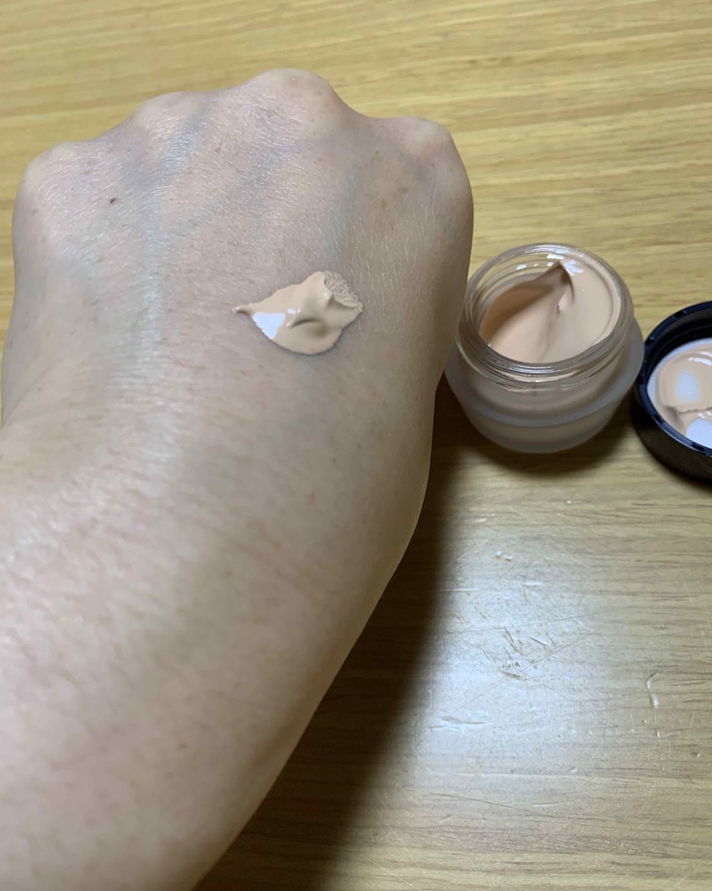 カラーステイ メイクアップ/REVLON/リキッドファンデーションを使ったクチコミ（2枚目）