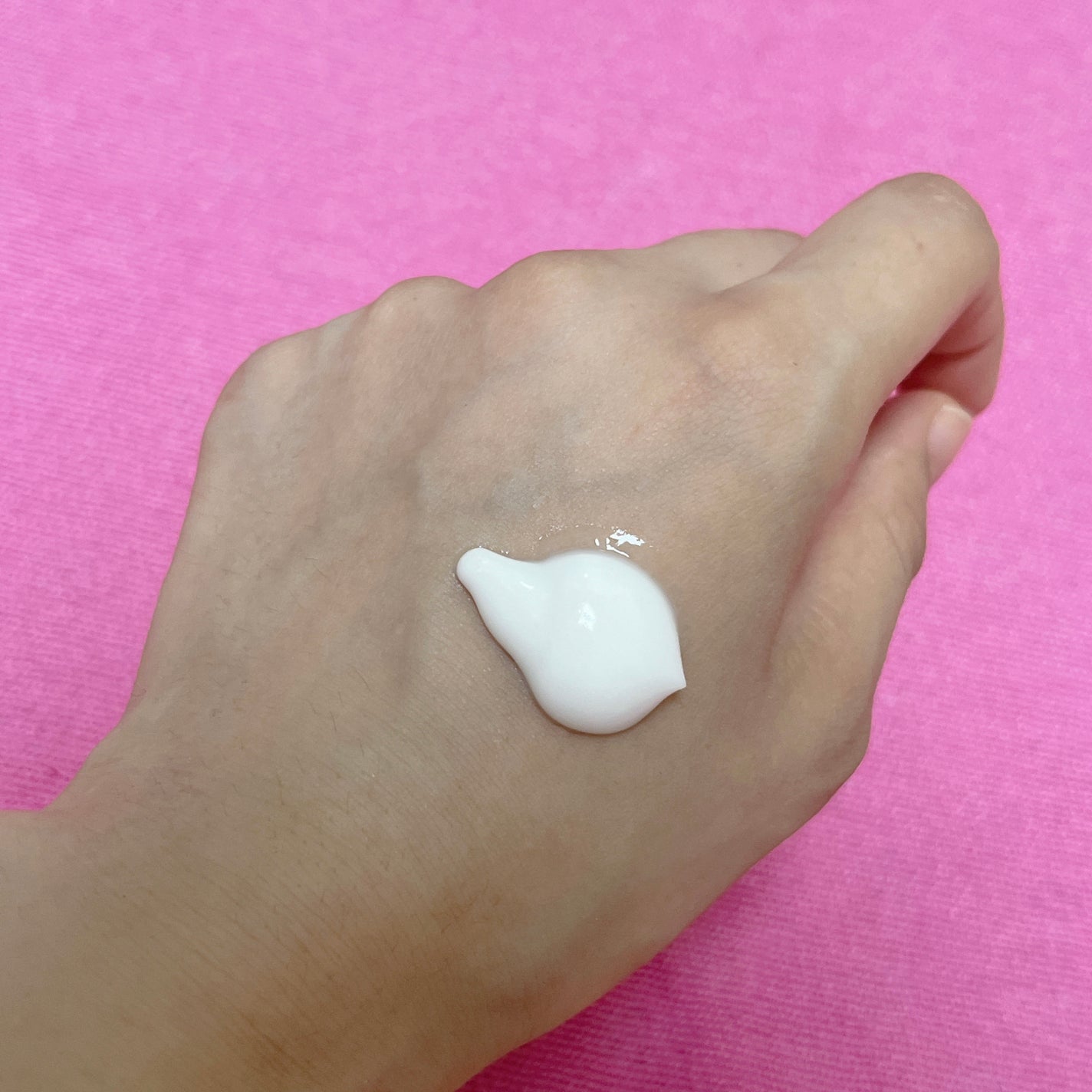 ホワイトフレグランスムスク ボディーローション/ドン・キホーテ/ボディローションを使ったクチコミ(4枚目)