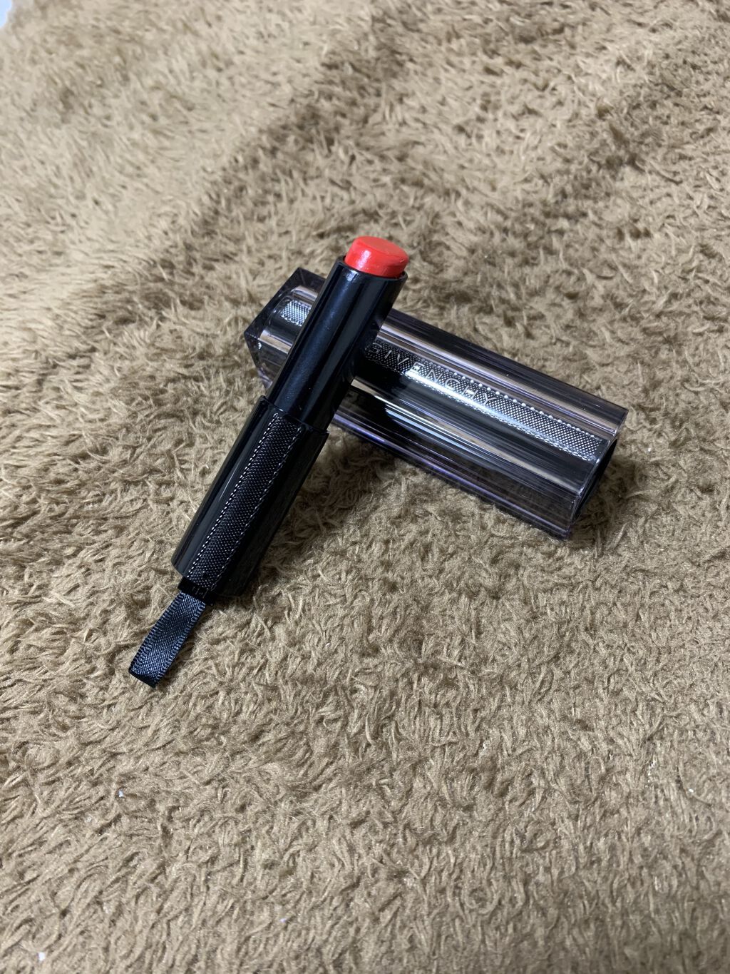 ルージュ・アンテルディ・テンプテーション No.11 ファタル・レッド/GIVENCHY/口紅を使ったクチコミ（2枚目）