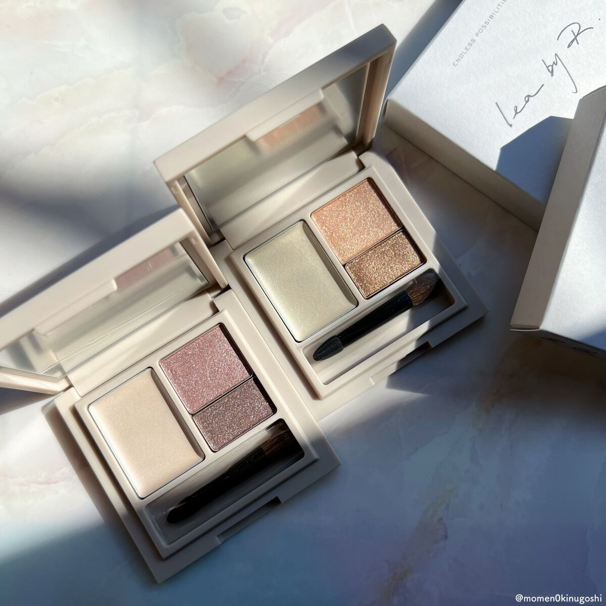 #星玲奈 さんプロデュース

lea by R.
ベアスキンアイズ 
01アーバンブラウン
02ノーブルローズ
各¥2,640（税込）

ベースやハイライトにピッタリのクリームシャドウと、
上品な煌めきのパウダーシャドウが
セットになった捨