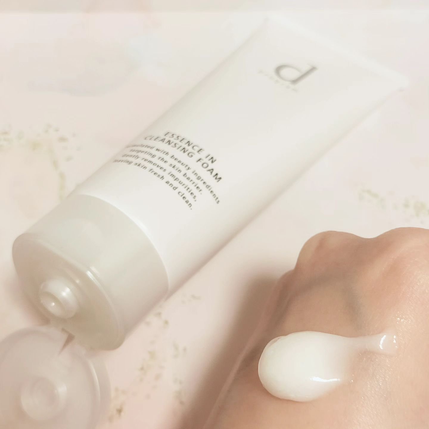 エッセンスイン クレンジングフォーム/d プログラム/洗顔フォームを使ったクチコミ（2枚目）