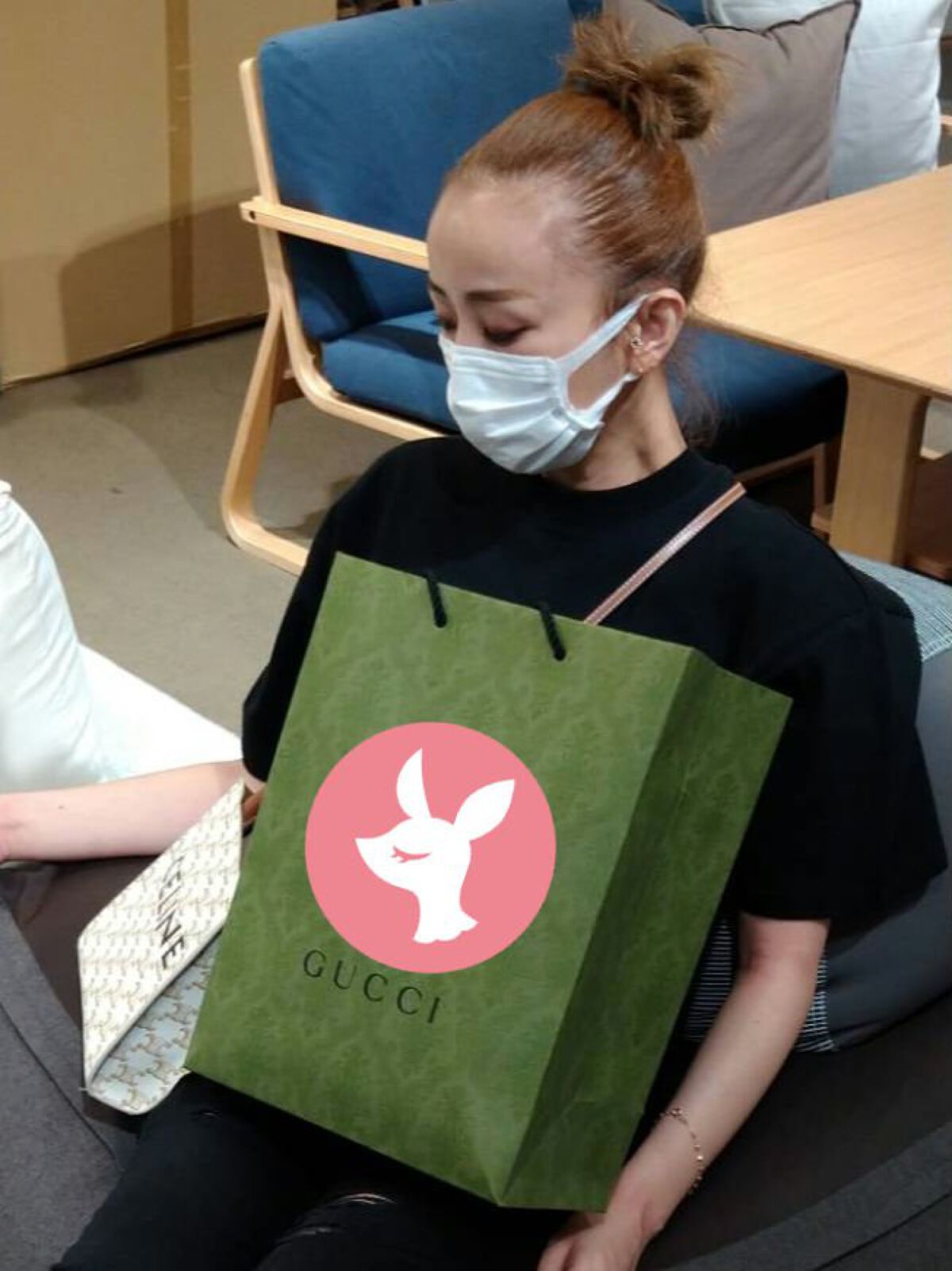 まとめ髪ポイントフィクサー/SHOBIDO/ヘアジェルを使ったクチコミ（2枚目）