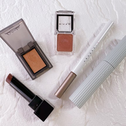 セルヴォーク ヴォランタリー アイズ/Celvoke/単色アイシャドウを使ったクチコミ(2枚目)