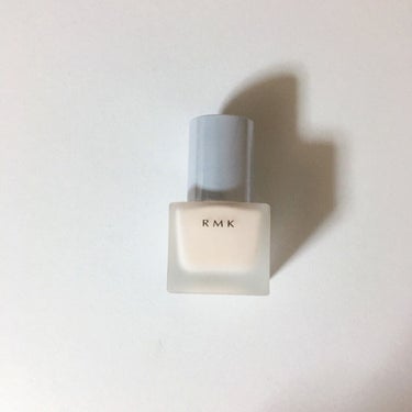 ☑︎RMK  メイクアップベース
¥4,070(税抜)

乳液のようなみずみずしいテクスチャー✨
補正はほとんどされませんが、しっとりとしたうるおい感とツヤを与えてくれます☺️
ナチュラル派の方にはおす