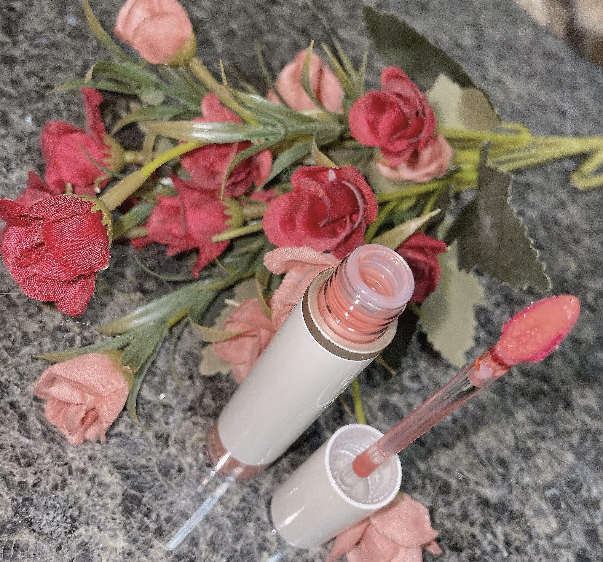 ムードインハンサーウォーターリキッドグロウ/hince/口紅を使ったクチコミ（2枚目）