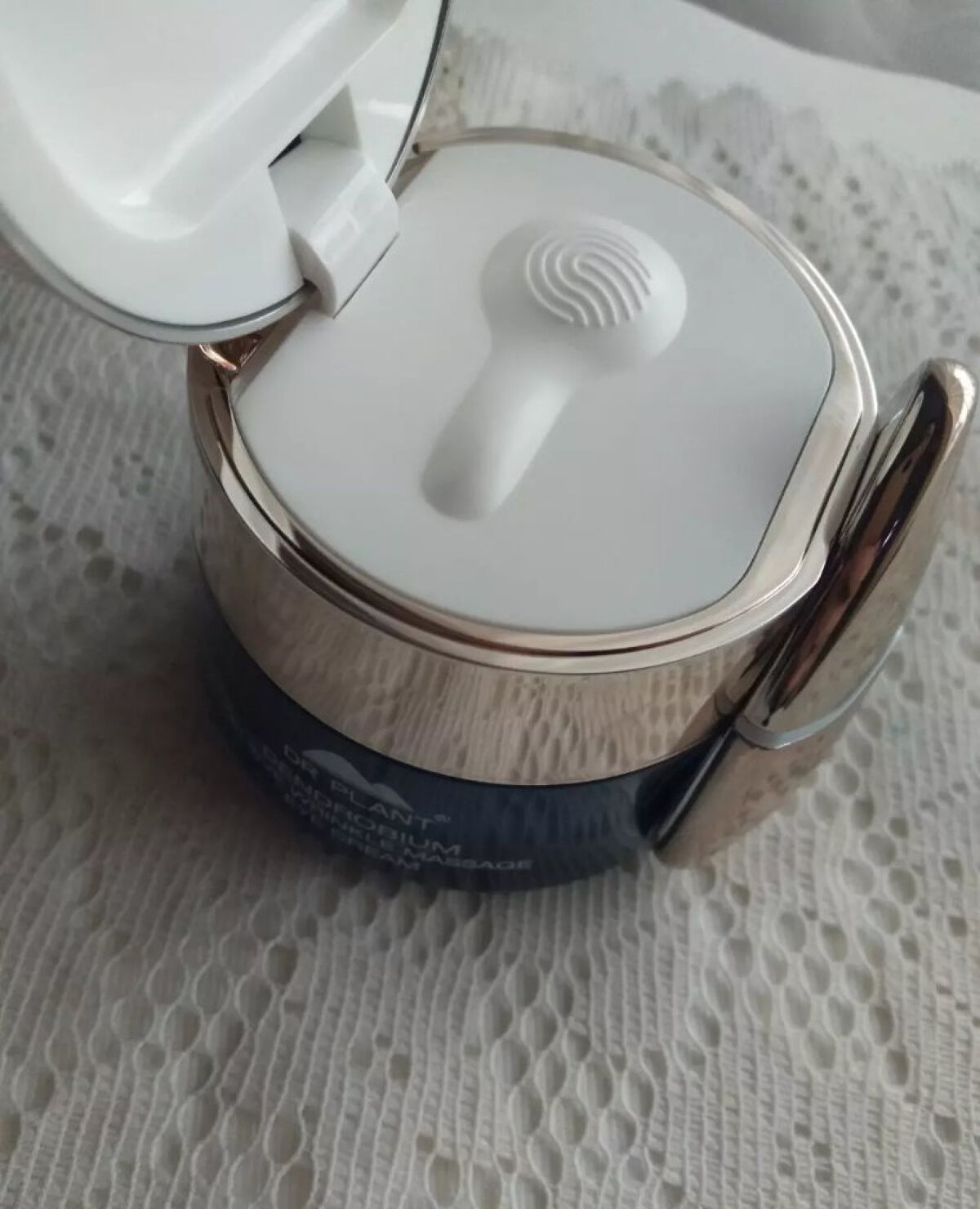 セッコク蘭エイジケアアイクリーム (目元用クリーム)/DR PLANT/アイケア・アイクリームを使ったクチコミ(3枚目)