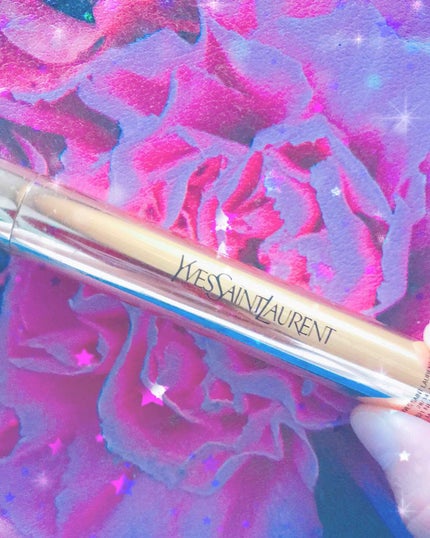 YVES SAINT LAURENT BEAUTE ラディアント タッチのクチコミ「イブサンローランのコンシーラです♡
こちらの商品はとても愛しております♥♥
ハケタイプで私は2.....」(1枚目)