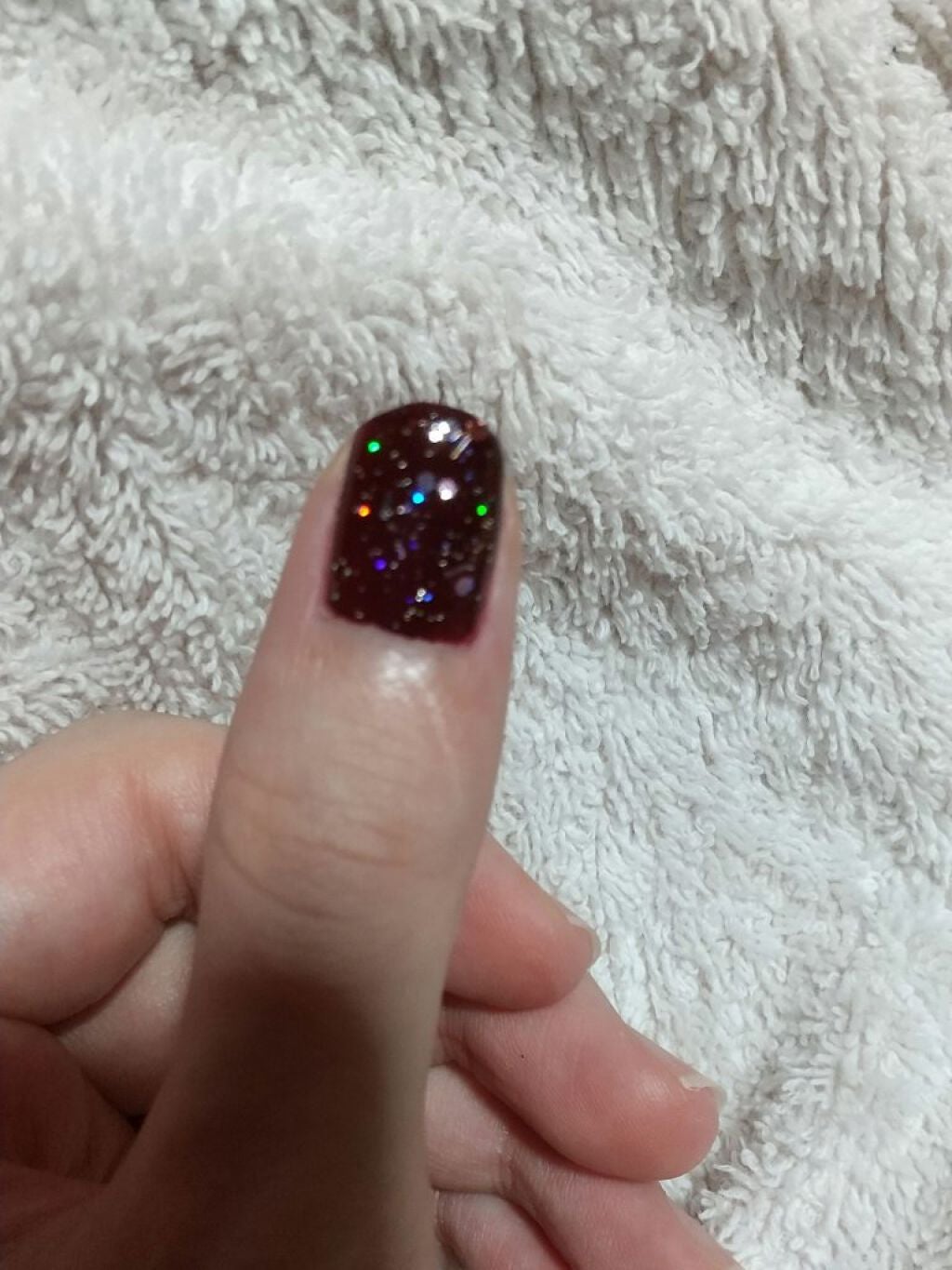 なな on LIPS 「セリアのエネイルナメルです。カラーはボルドーです。めちゃくちゃ..」(2枚目)