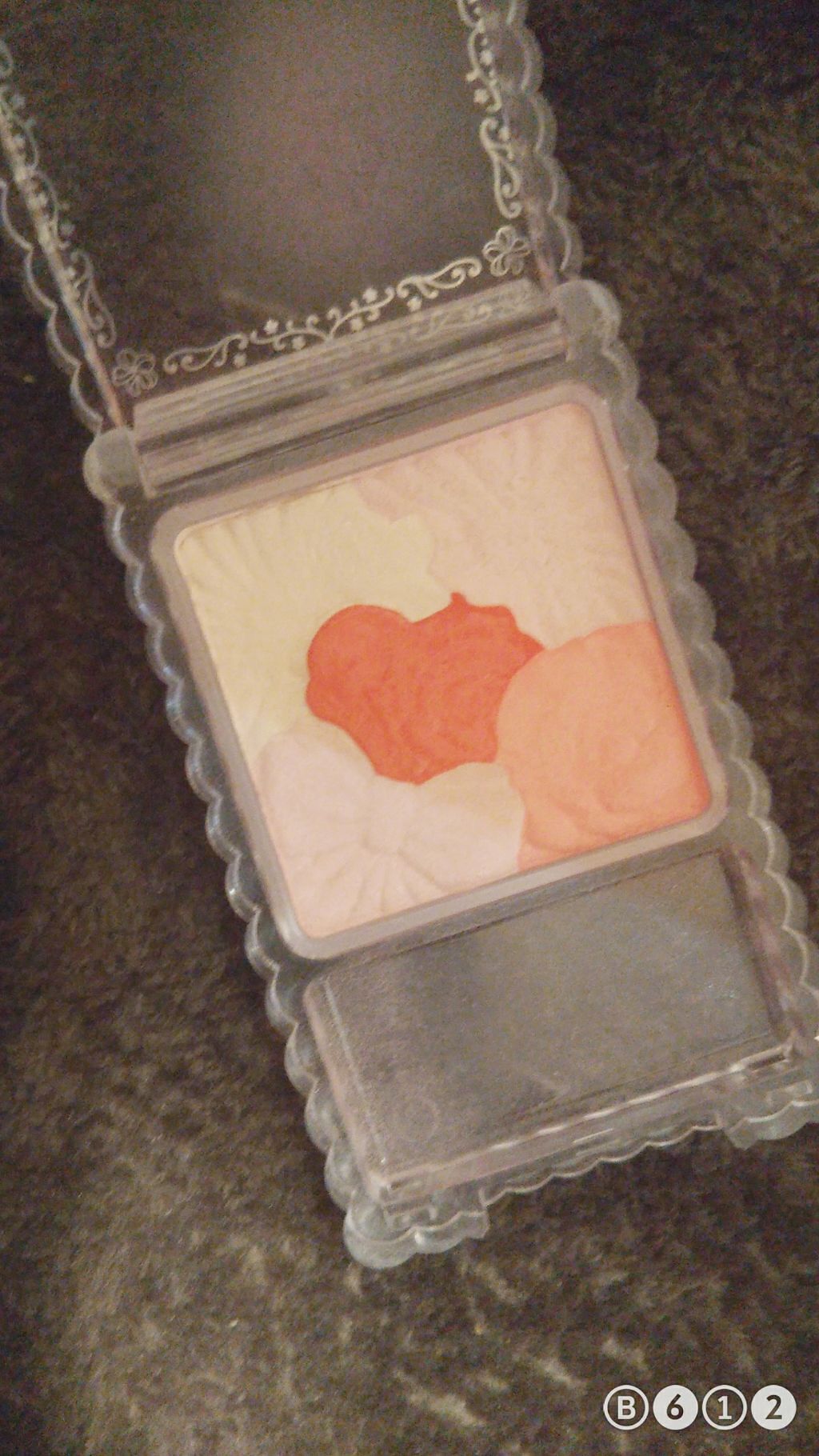 グロウフルールチークス/キャンメイク/パウダーチークを使ったクチコミ(2枚目)