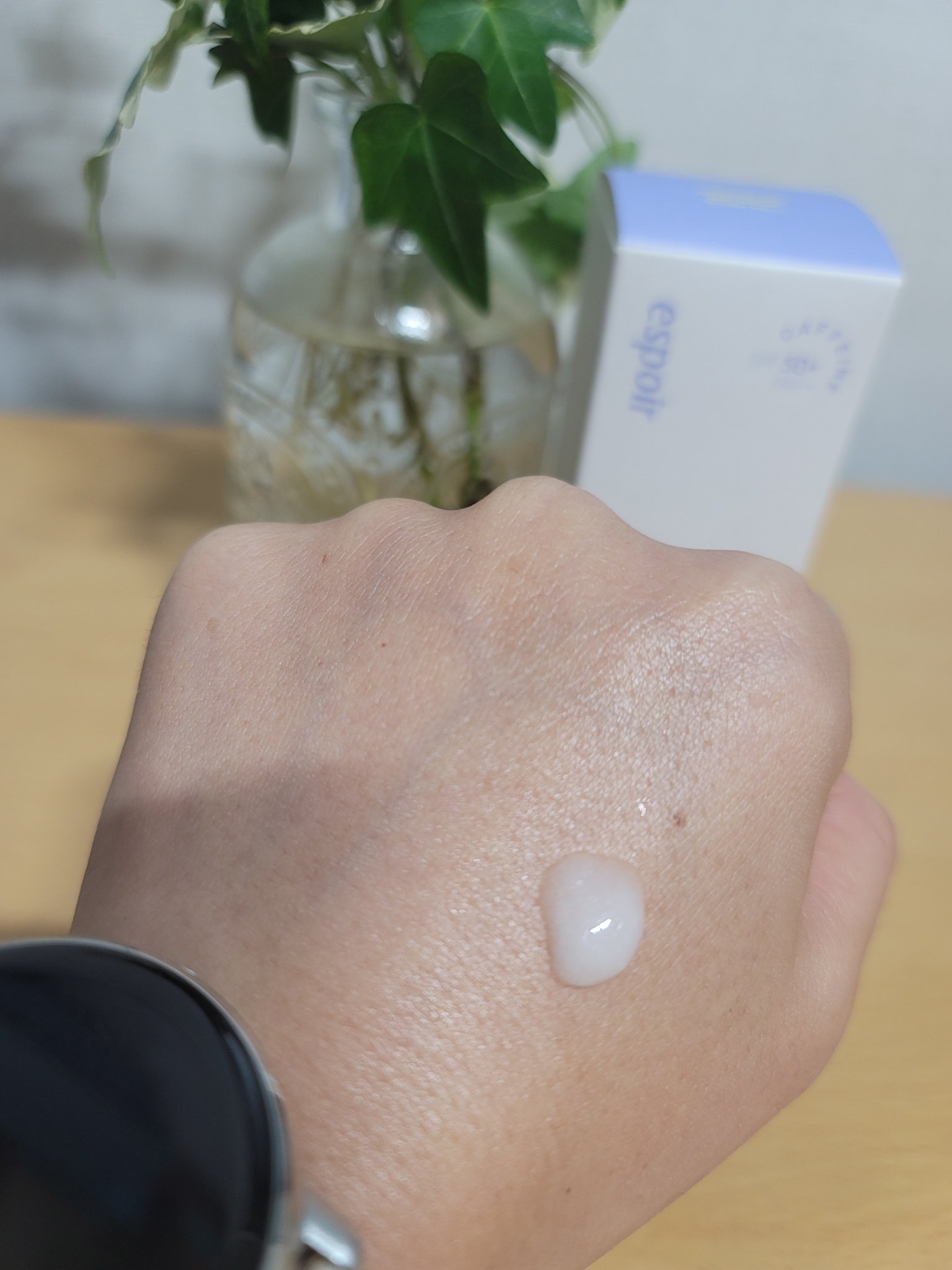 エスポア ウォータースプラッシュサンセラム 50ml/espoir/日焼け止めクリームを使ったクチコミ（2枚目）