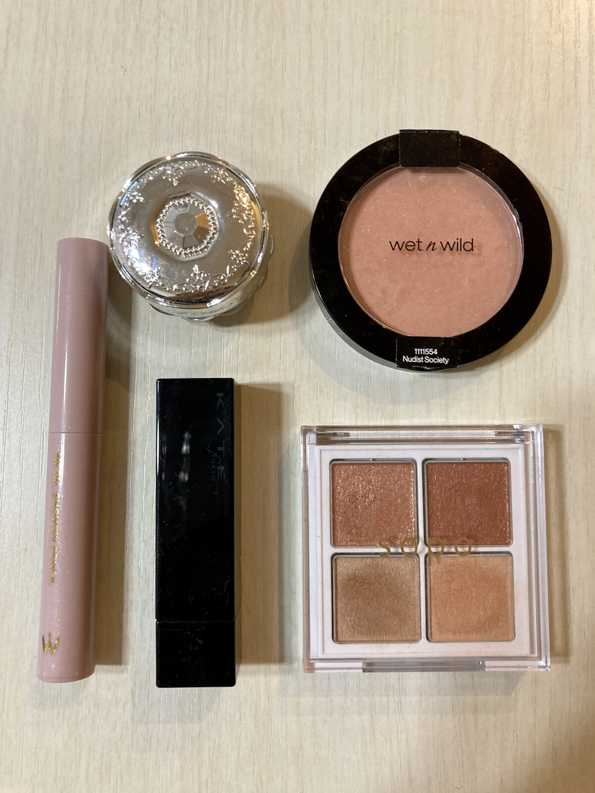 Color Icon Blush/wet 'n' wild/パウダーチークを使ったクチコミ（1枚目）