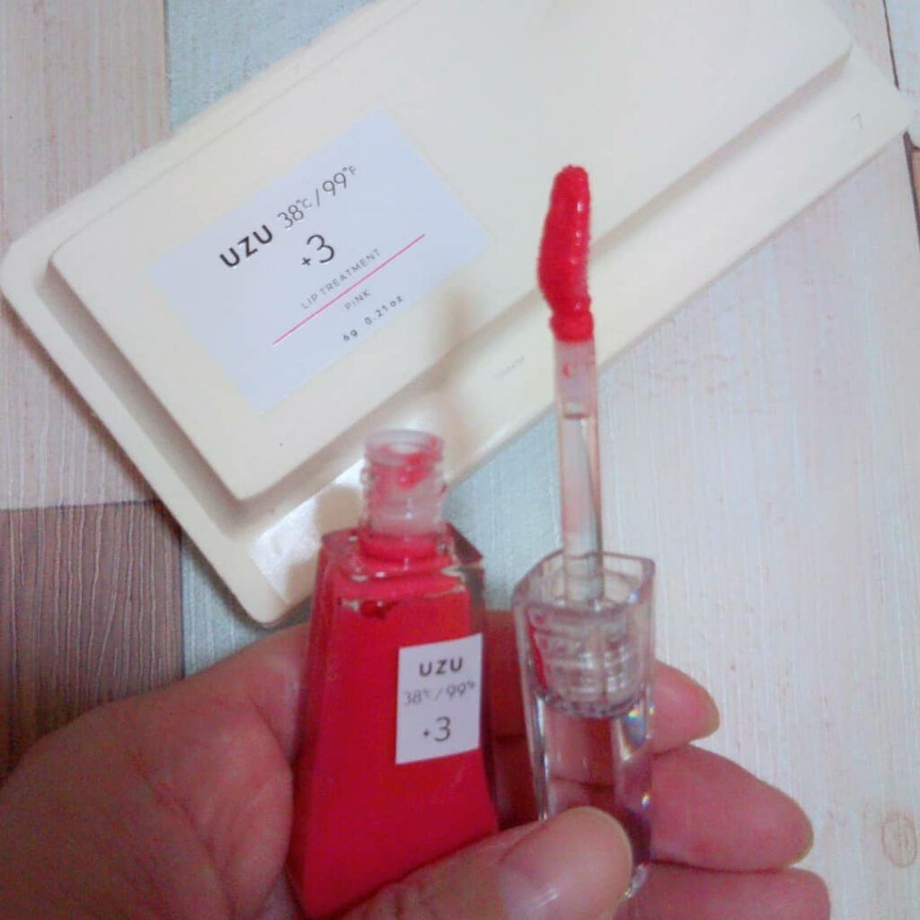38°C / 99°F リップトリートメント (リップ美容液)/UZU BY FLOWFUSHI/リップケアを使ったクチコミ（2枚目）