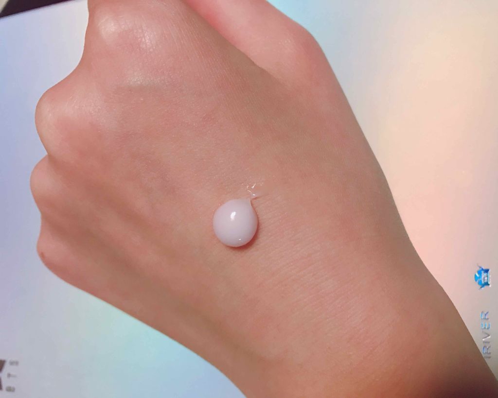 ハンドクリーム フロステッドベリーズ/THE BODY SHOP/ハンドクリームを使ったクチコミ(2枚目)